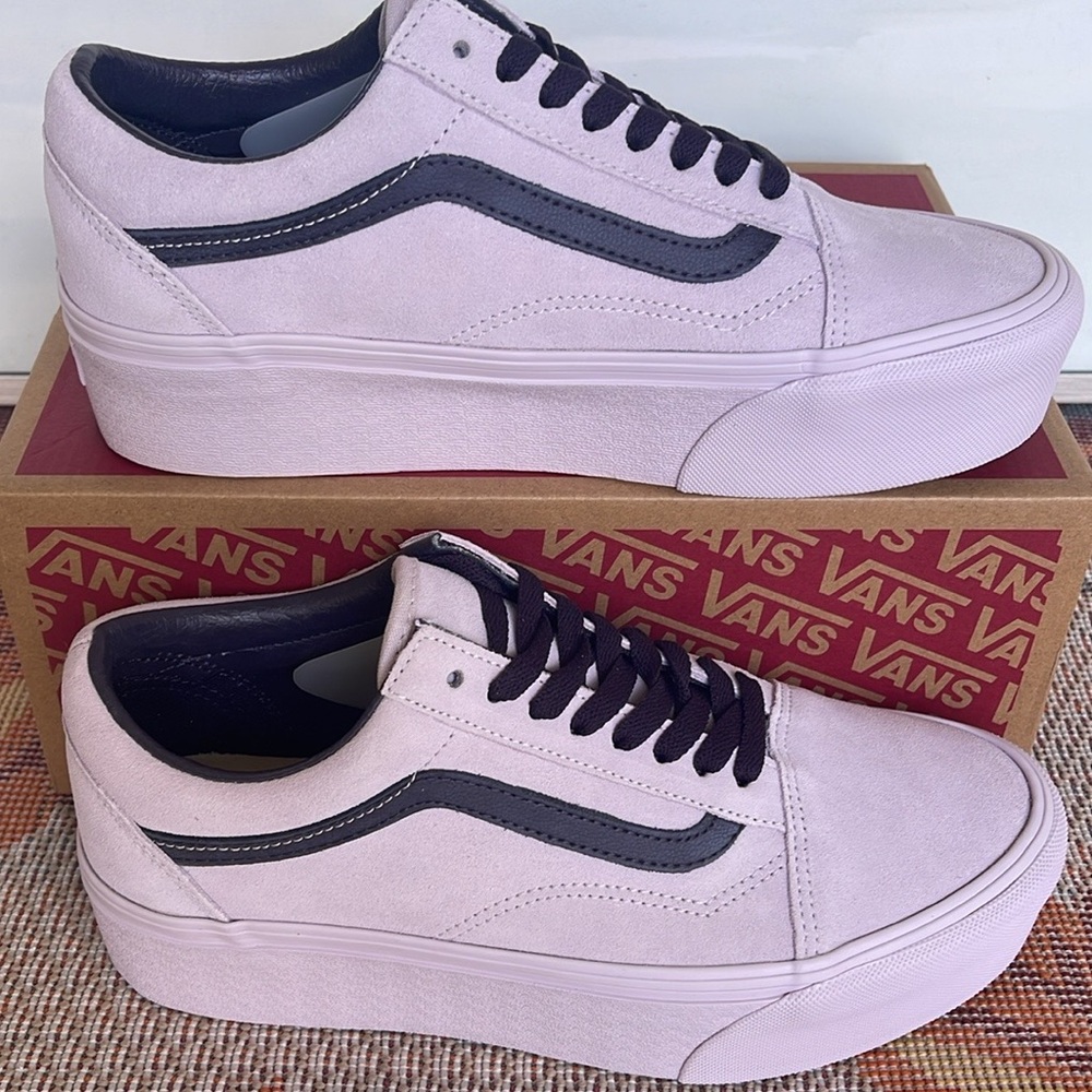 Women’s Vans Old Skool Stackform
Suede Lavender
VN0009PZLAE
Platforms Sneakers - Picture 15 of 16